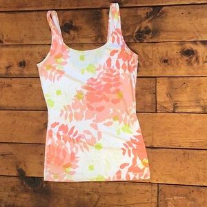 Lululemon tank